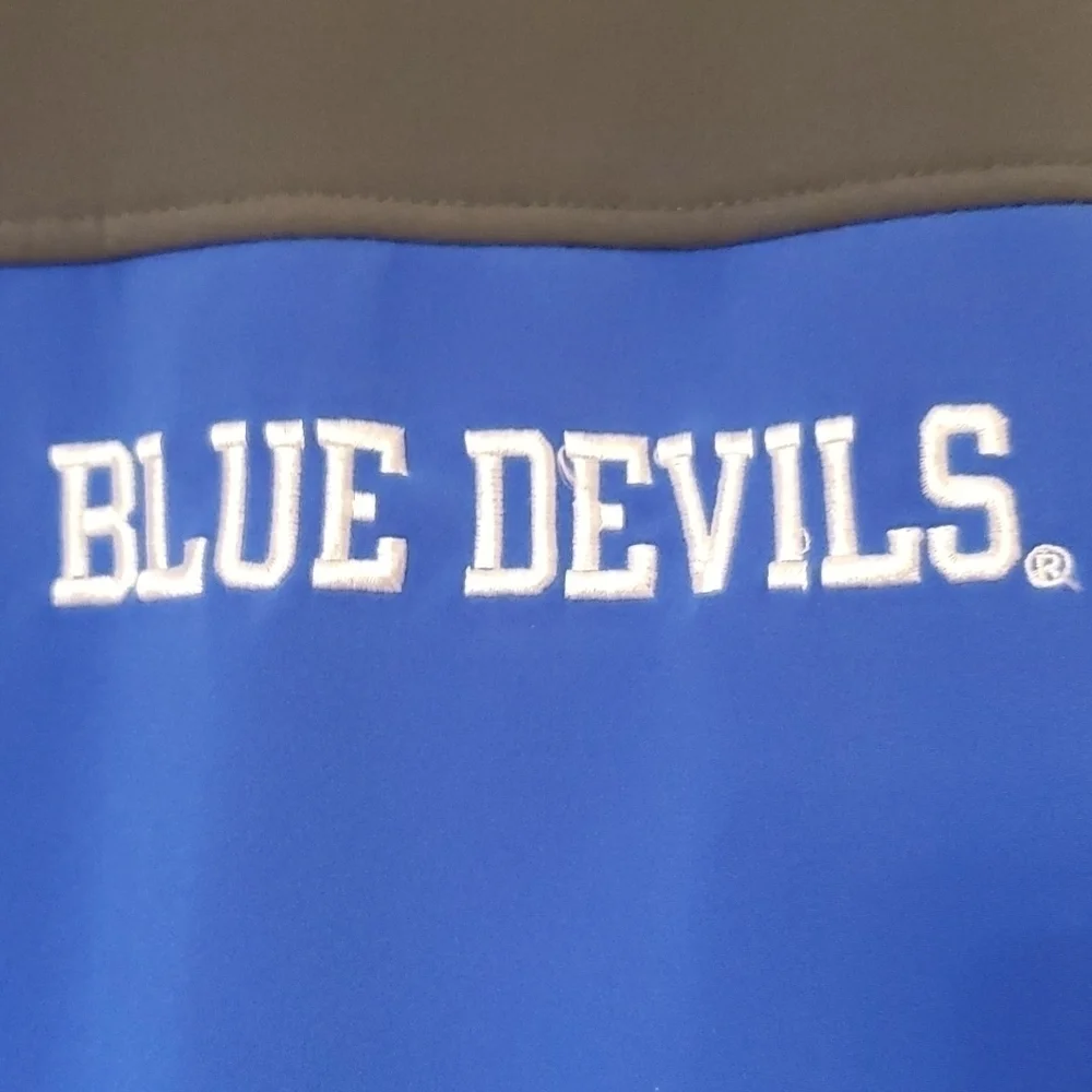 NCAA Duke Blue Devils jacket Large BASKETBALL SEASON IS HERE! - Picture 3 of 9